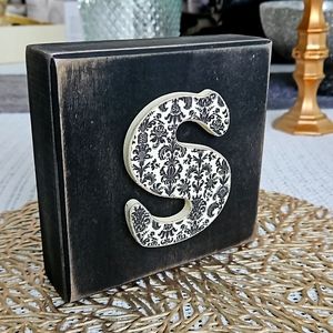 DESIGNS BY KATHY FARMHOUSE WOOD FRAME LETTER S